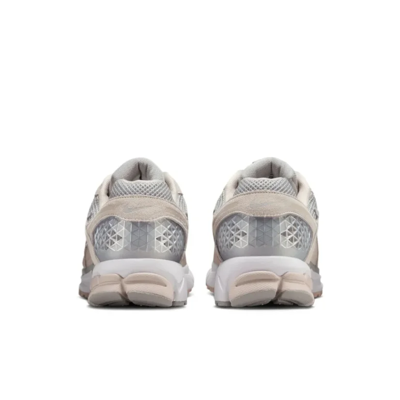 Nike Zoom Vomero 5   (43)