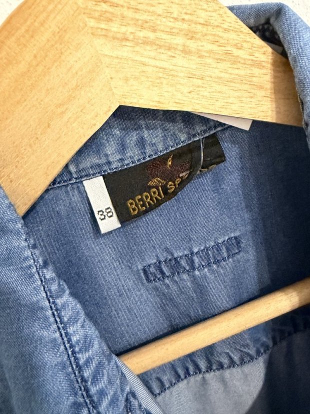 Berri sports košile (M)